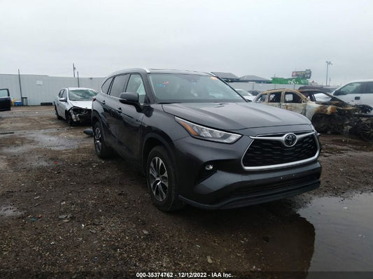 2020 TOYOTA HIGHLANDER XLE VIN: 5TDGZRAH3LS002680