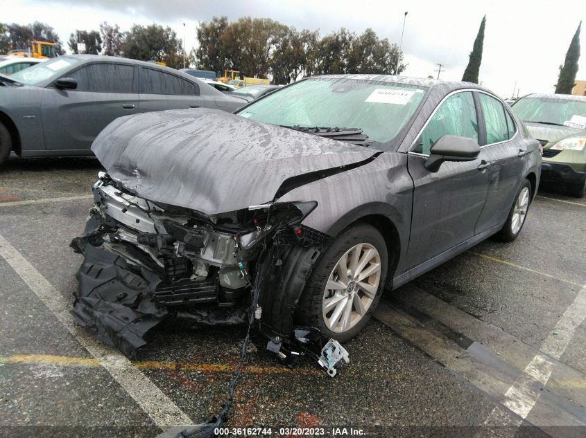 2022 TOYOTA CAMRY LE VIN: 4T1C11AK7NU074009