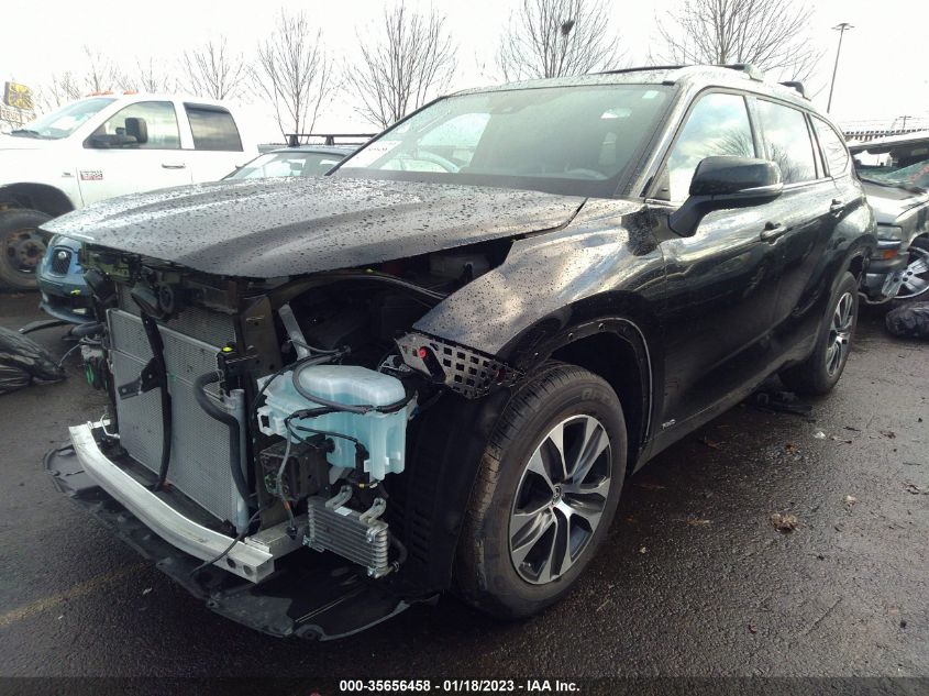 2022 TOYOTA HIGHLANDER HYBRID XLE VIN: 5TDGBRCH9NS551787