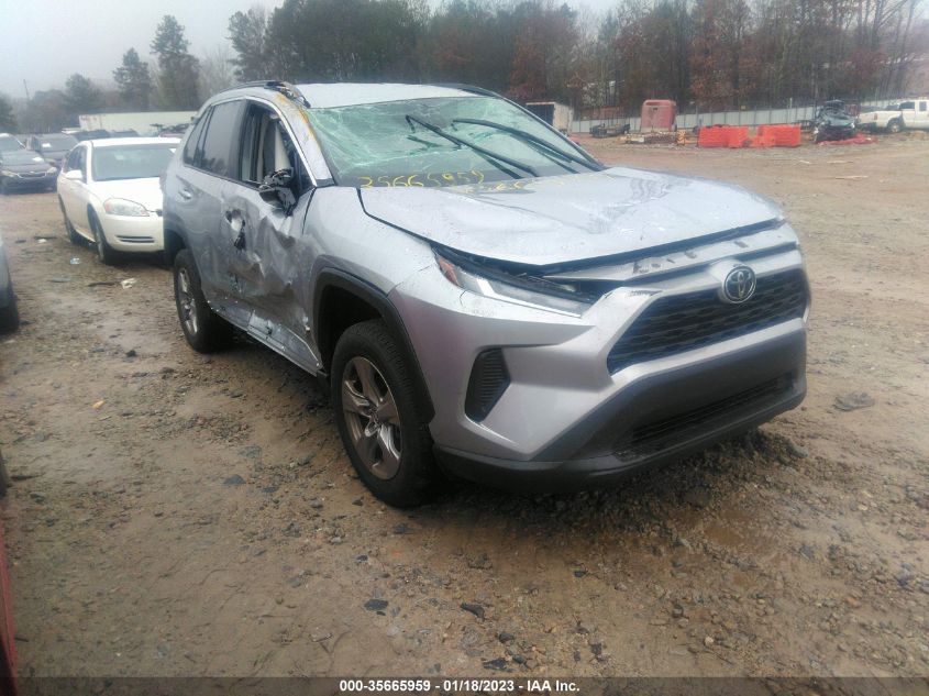 2022 TOYOTA RAV4 XLE VIN: 2T3W1RFV6NC199767