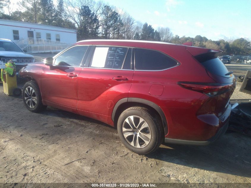 2022 TOYOTA HIGHLANDER XLE VIN: 5TDGZRAH8NS128276