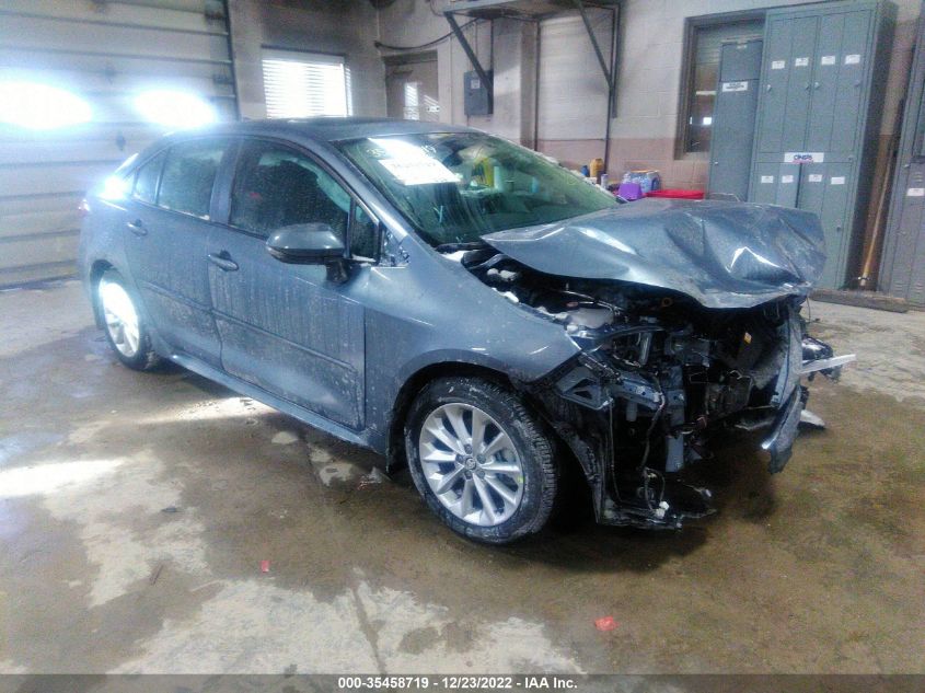 2022 TOYOTA COROLLA XLE VIN: 5YFFPMAE0NP372538