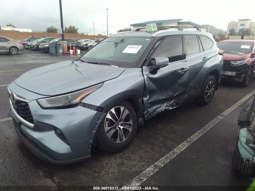 2022 TOYOTA HIGHLANDER XLE VIN: 5TDHZRAH5NS114128