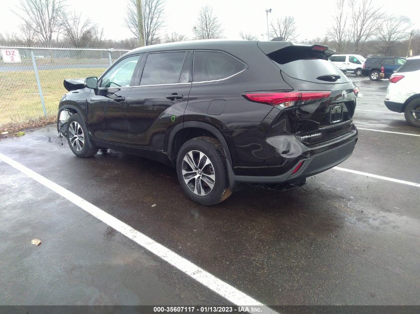 2021 TOYOTA HIGHLANDER XLE VIN: 5TDGZRBH6MS110288