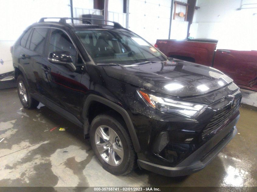 2022 TOYOTA RAV4 XLE VIN: 2T3W1RFV0NW228131
