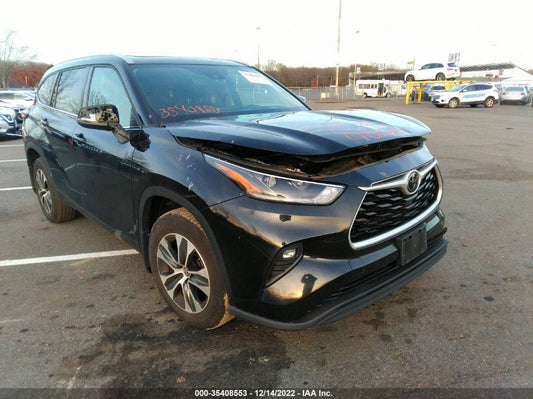 2021 TOYOTA HIGHLANDER XLE VIN: 5TDGZRBH7MS097521