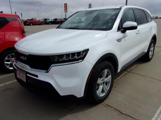 2022 KIA SORENTO LX VIN: 5XYRGDLC5NG107871