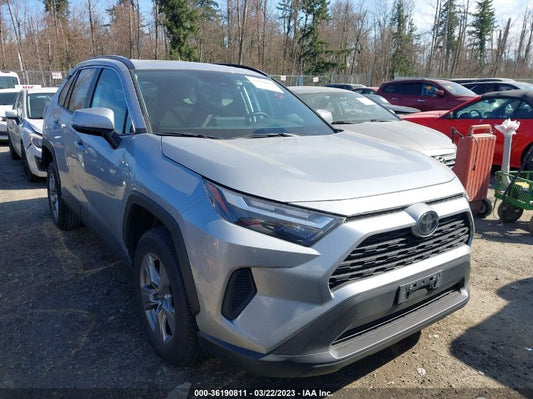 2022 TOYOTA RAV4 XLE VIN: 2T3P1RFV8NC300408