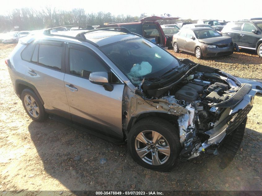 2022 TOYOTA RAV4 XLE VIN: 2T3W1RFVXNC209930