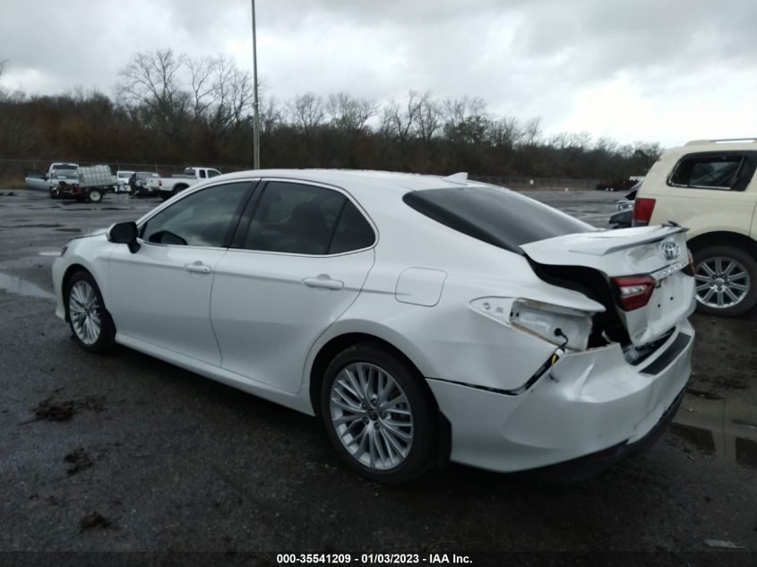 2020 TOYOTA CAMRY XLE VIN: 4T1F11AK7LU388690