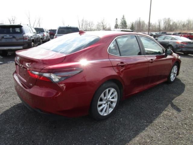 2022 TOYOTA CAMRY LE VIN: 4T1C11AK5NU648610