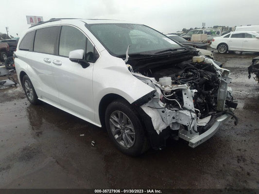 2022 TOYOTA SIENNA XLE VIN: 5TDJRKEC1NS122850