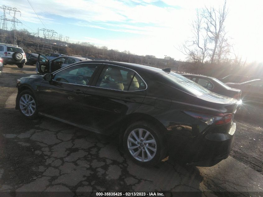 2022 TOYOTA CAMRY LE VIN: 4T1C11AK2NU678857