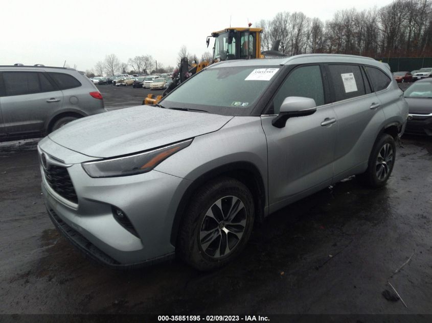 2022 TOYOTA HIGHLANDER XLE VIN: 5TDHZRBH2NS204898