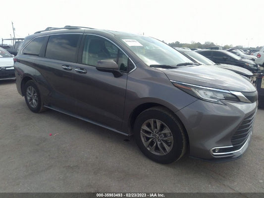 2022 TOYOTA SIENNA XLE VIN: 5TDYRKEC3NS086903