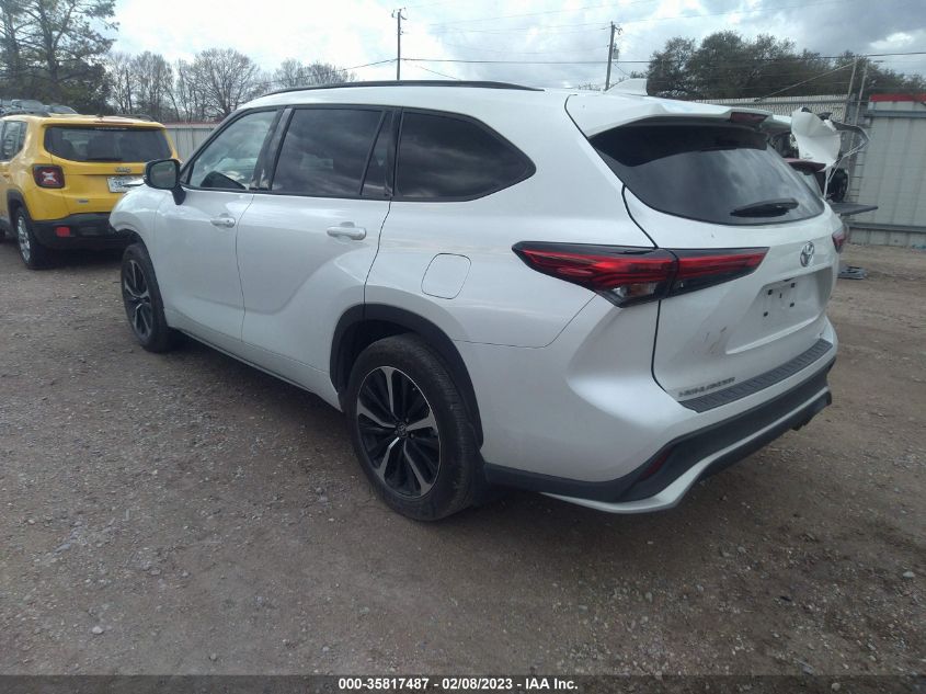2022 TOYOTA HIGHLANDER XSE VIN: 5TDLZRAH4NS093010