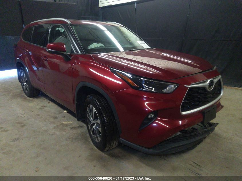2022 TOYOTA HIGHLANDER XLE VIN: 5TDHZRBH5NS180998