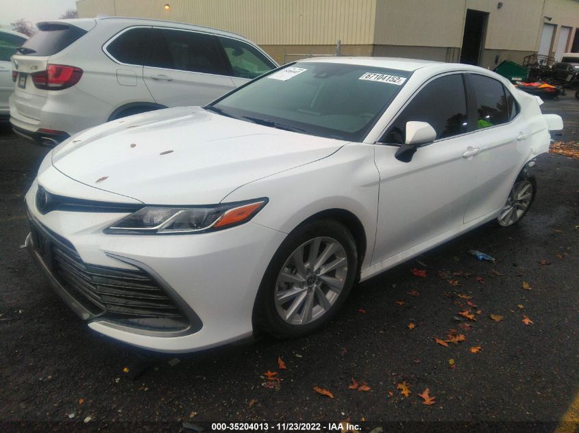 2022 TOYOTA CAMRY LE VIN: 4T1C11BKXNU068753
