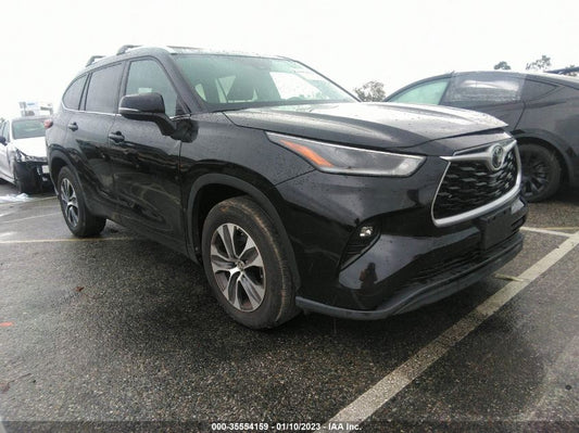 2021 TOYOTA HIGHLANDER XLE VIN: 5TDHZRAH6MS072423