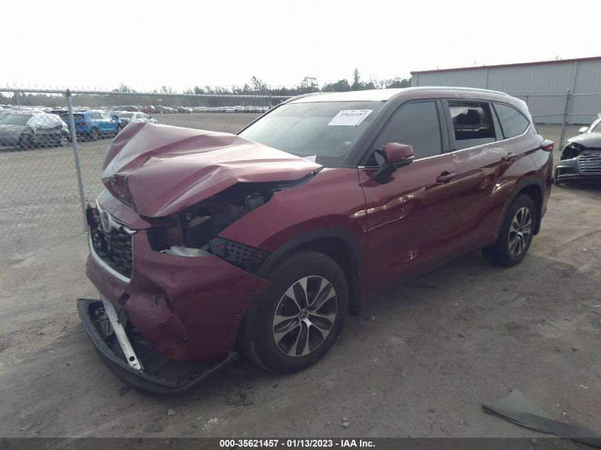 2021 TOYOTA HIGHLANDER XLE VIN: 5TDGZRBH2MS552792