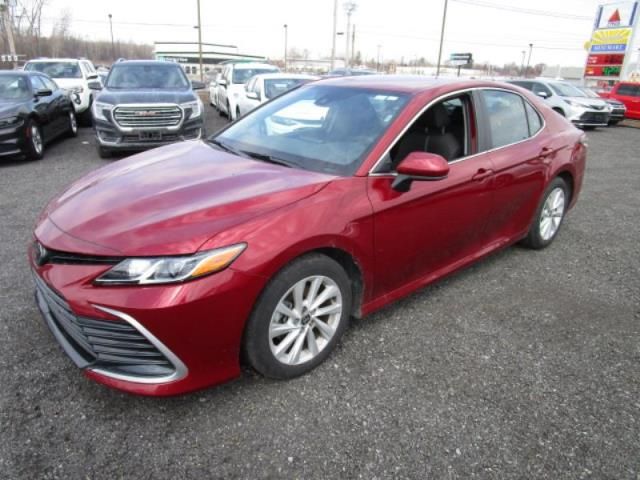 2022 TOYOTA CAMRY LE VIN: 4T1C11AK5NU648610