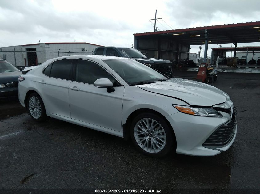 2020 TOYOTA CAMRY XLE VIN: 4T1F11AK7LU388690