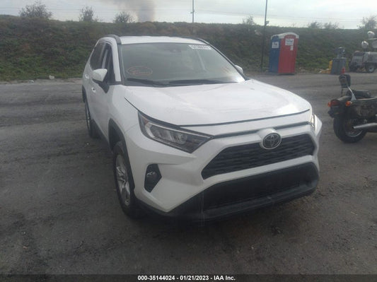 2021 TOYOTA RAV4 XLE VIN: 2T3P1RFV9MC153868