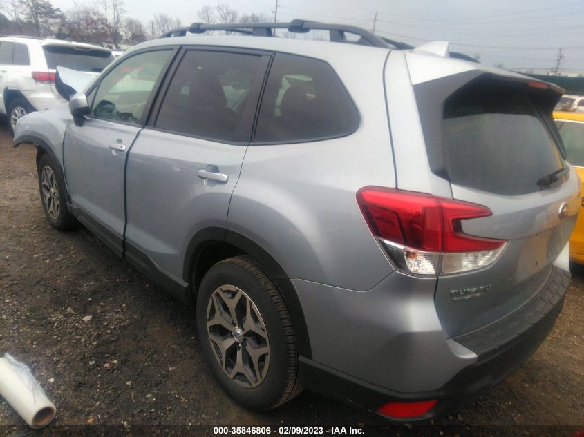 2022 SUBARU FORESTER PREMIUM VIN: JF2SKADCXNH438371