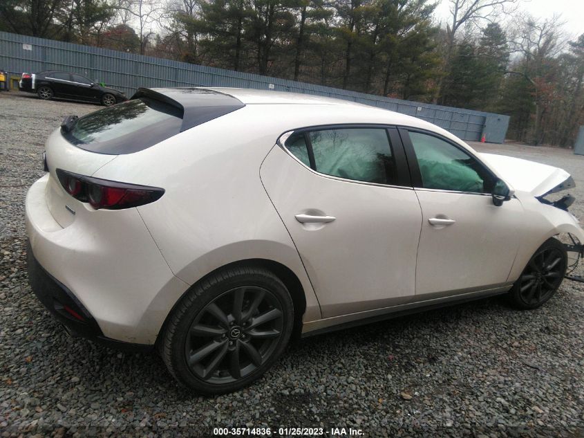 2021 MAZDA MAZDA3 HATCHBACK PREFERRED VIN: JM1BPBLLXM1403649