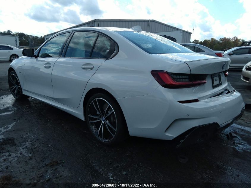 2022 BMW 3 SERIES 330E VIN: 3MW5P7J09N8C62098