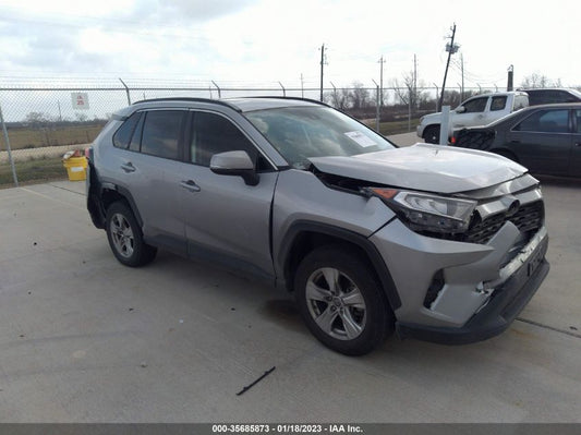 2021 TOYOTA RAV4 XLE VIN: 2T3W1RFV3MC110929