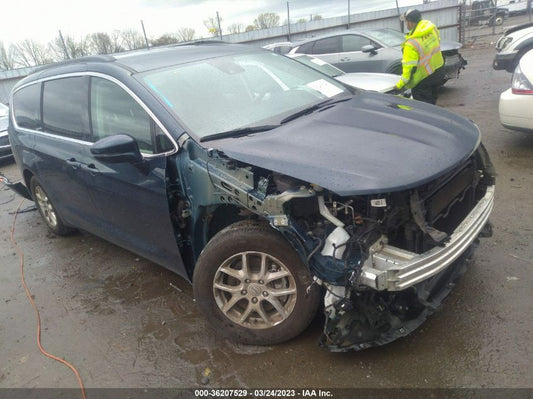 2022 CHRYSLER PACIFICA TOURING L VIN: 2C4RC1BG4NR153461