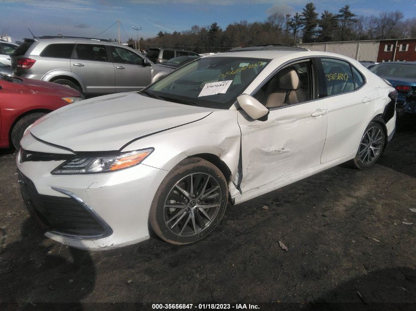 2022 TOYOTA CAMRY XLE VIN: 4T1F11BKXNU052937