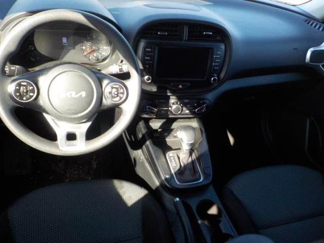 2022 KIA SOUL LX VIN: KNDJ23AU8N7813957