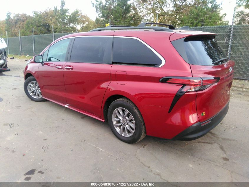 2022 TOYOTA SIENNA XLE VIN: 5TDJRKEC2NS100971