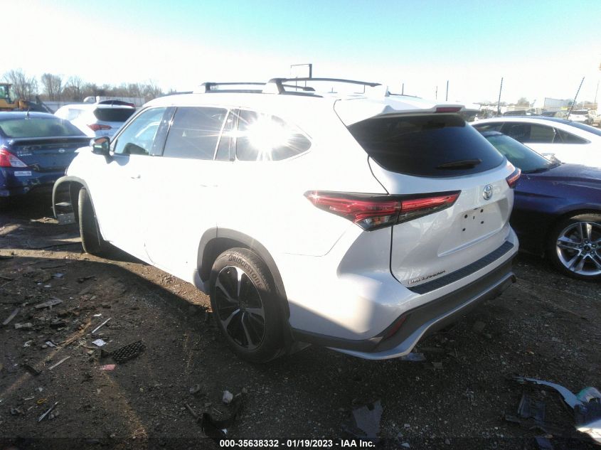 2022 TOYOTA HIGHLANDER XSE VIN: 5TDLZRAHXNS096056