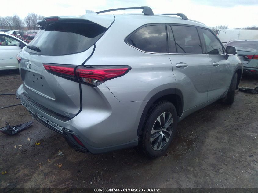 2022 TOYOTA HIGHLANDER XLE VIN: 5TDGZRAH4NS546494