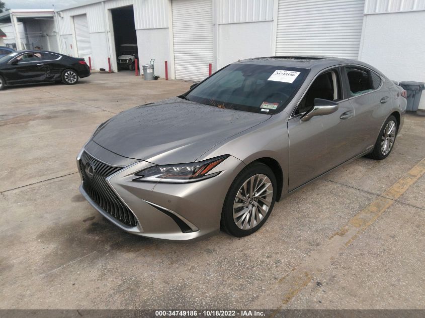 2021 LEXUS ES ES 300H ULTRA LUXURY VIN: 58AFA1C17MU010982