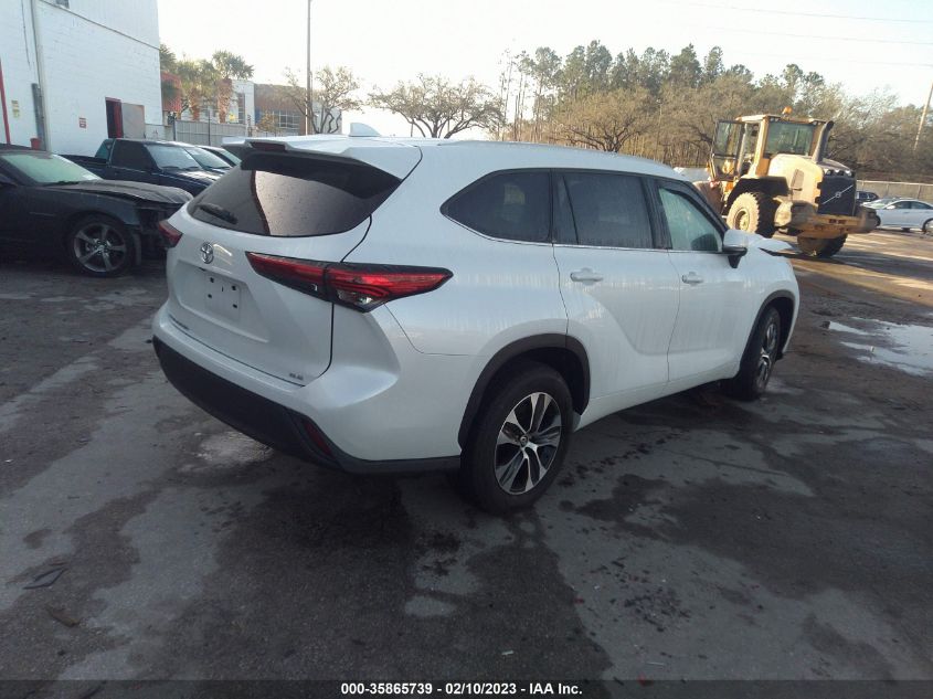 2022 TOYOTA HIGHLANDER XLE VIN: 5TDGZRAH4NS540887
