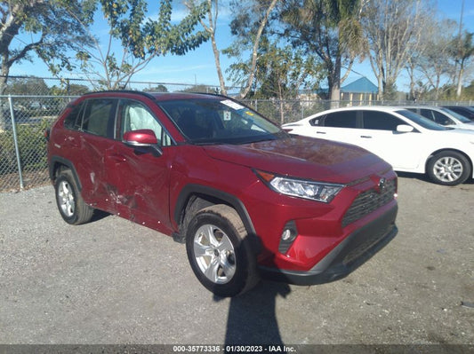2021 TOYOTA RAV4 XLE VIN: 2T3W1RFV2MW180081