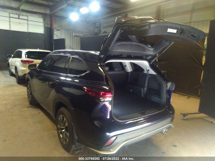 2021 TOYOTA HIGHLANDER XLE VIN: 5TDGZRBH2MS097314