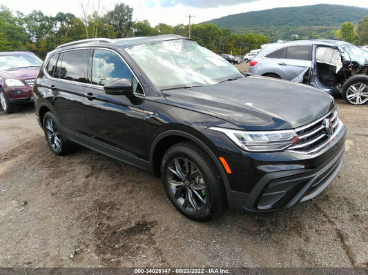 2022 VOLKSWAGEN TIGUAN SE VIN: 3VV2B7AX1NM130494