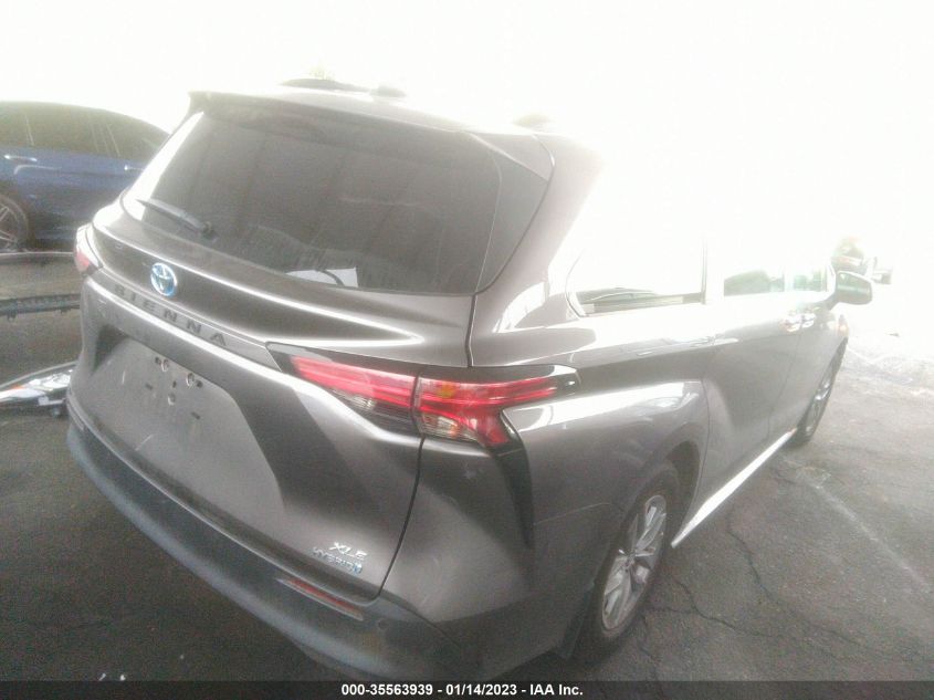2022 TOYOTA SIENNA XLE VIN: 5TDJRKEC5NS077492