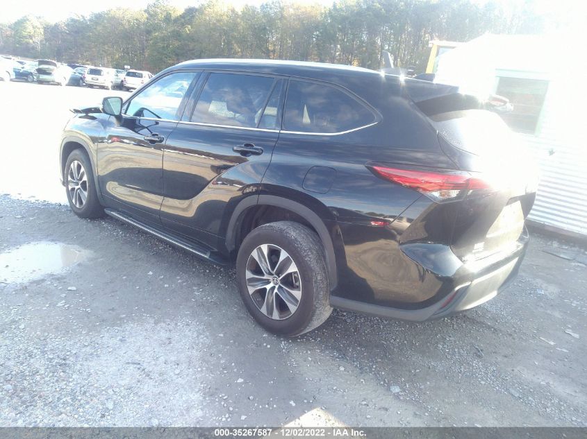 2021 TOYOTA HIGHLANDER XLE VIN: 5TDGZRAH6MS048750