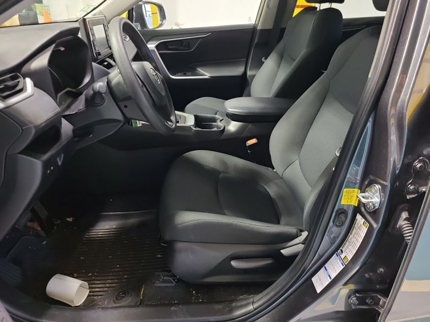 2021 TOYOTA RAV4 LE VIN: 2T3F1RFV1MC252275