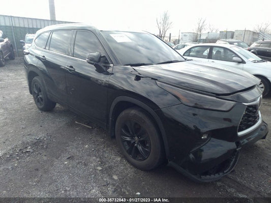 2021 TOYOTA HIGHLANDER XLE VIN: 5TDGZRBH7MS075227