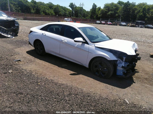 2022 HYUNDAI ELANTRA SEL VIN: 5NPLS4AG9NH055180
