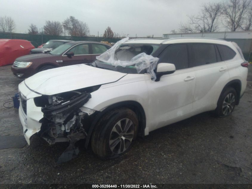 2020 TOYOTA HIGHLANDER XLE VIN: 5TDHZRBH3LS029199