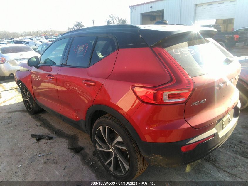 2021 VOLVO XC40 R-DESIGN VIN: YV4162UM0M2405357