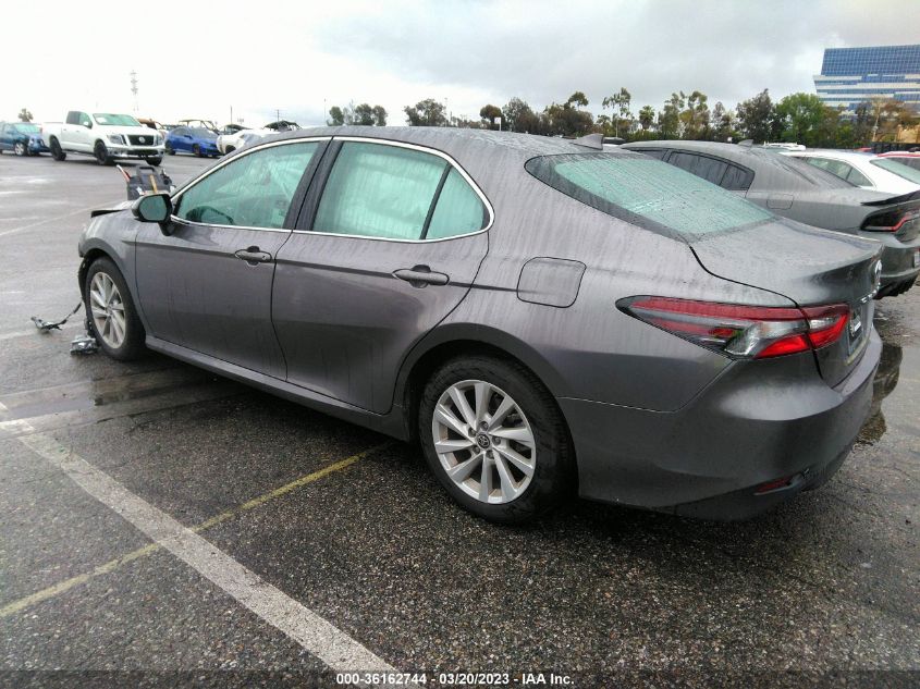 2022 TOYOTA CAMRY LE VIN: 4T1C11AK7NU074009